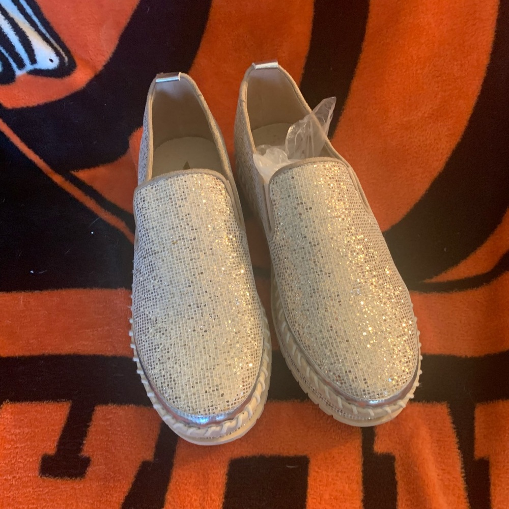 Jolimall shoes; size 8